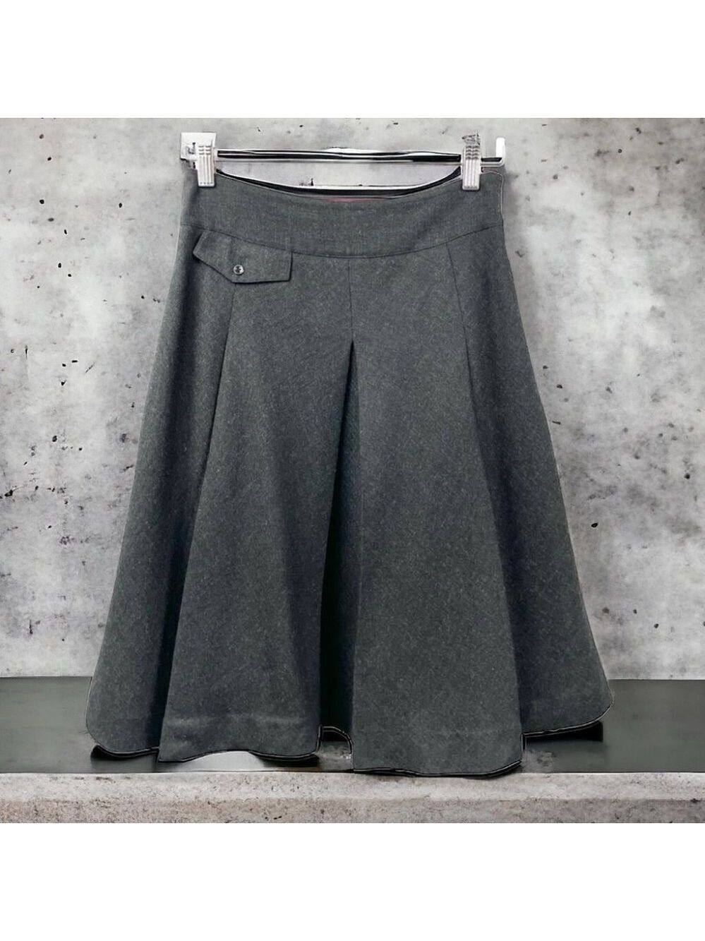** Ted Baker Visper Dark Grey Box Pleat Wool Skirt Size 3 (M)